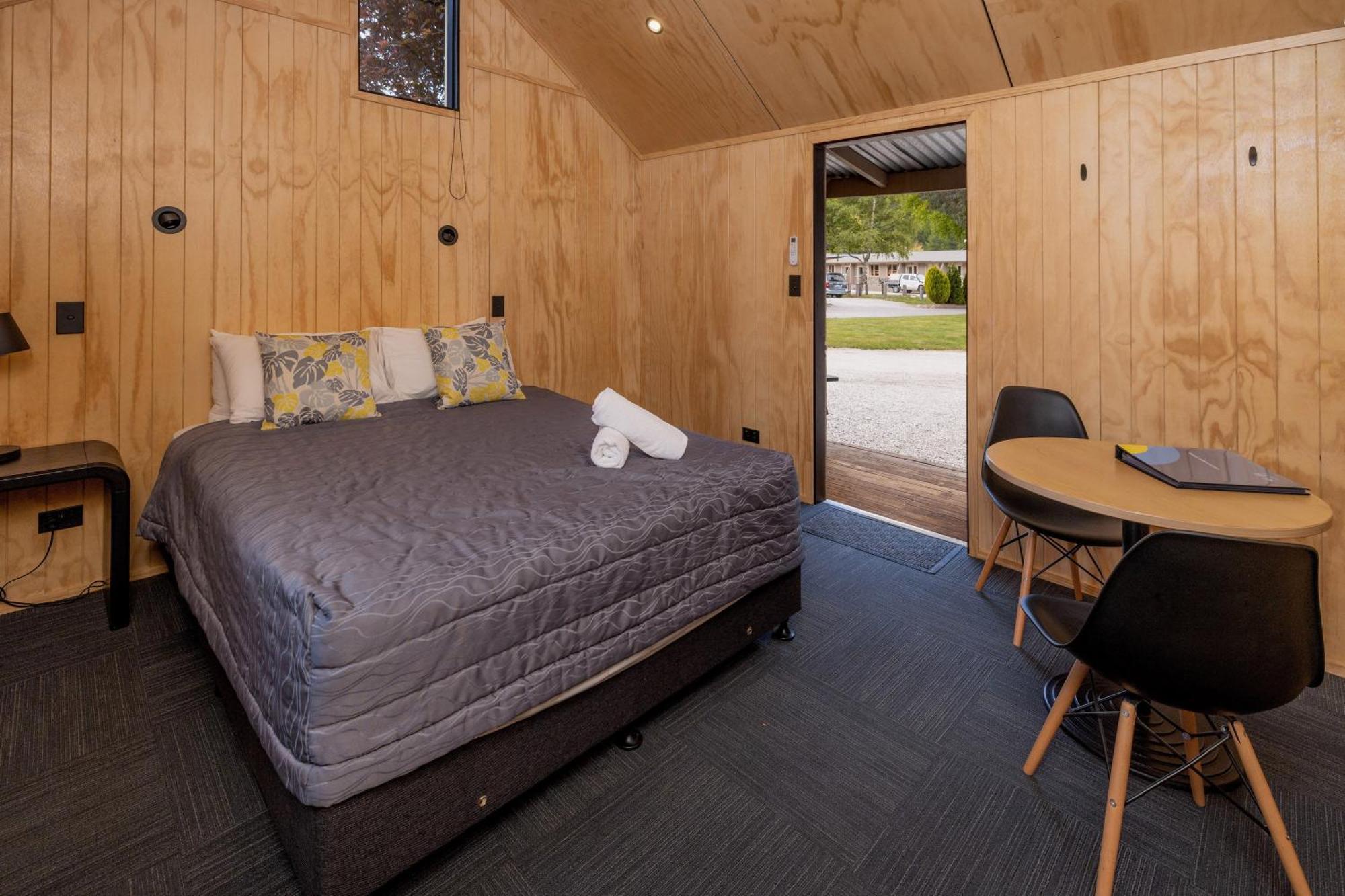 Queenstown Top 10 Holiday Park Exterior foto