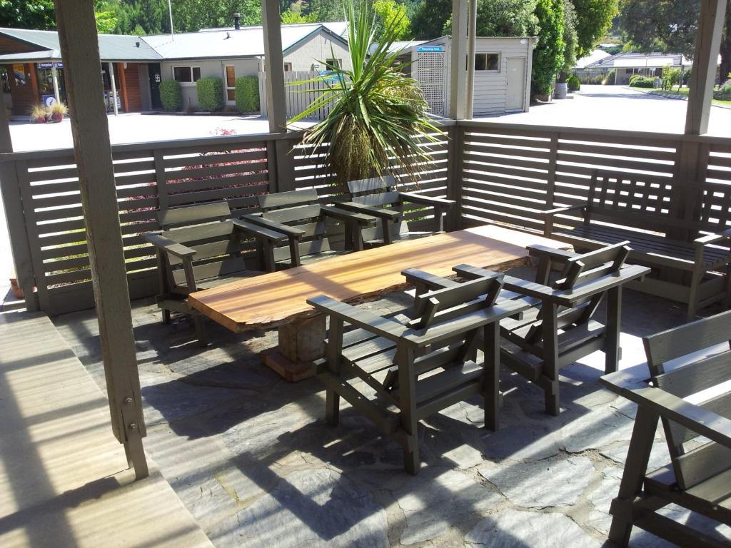 Queenstown Top 10 Holiday Park Exterior foto