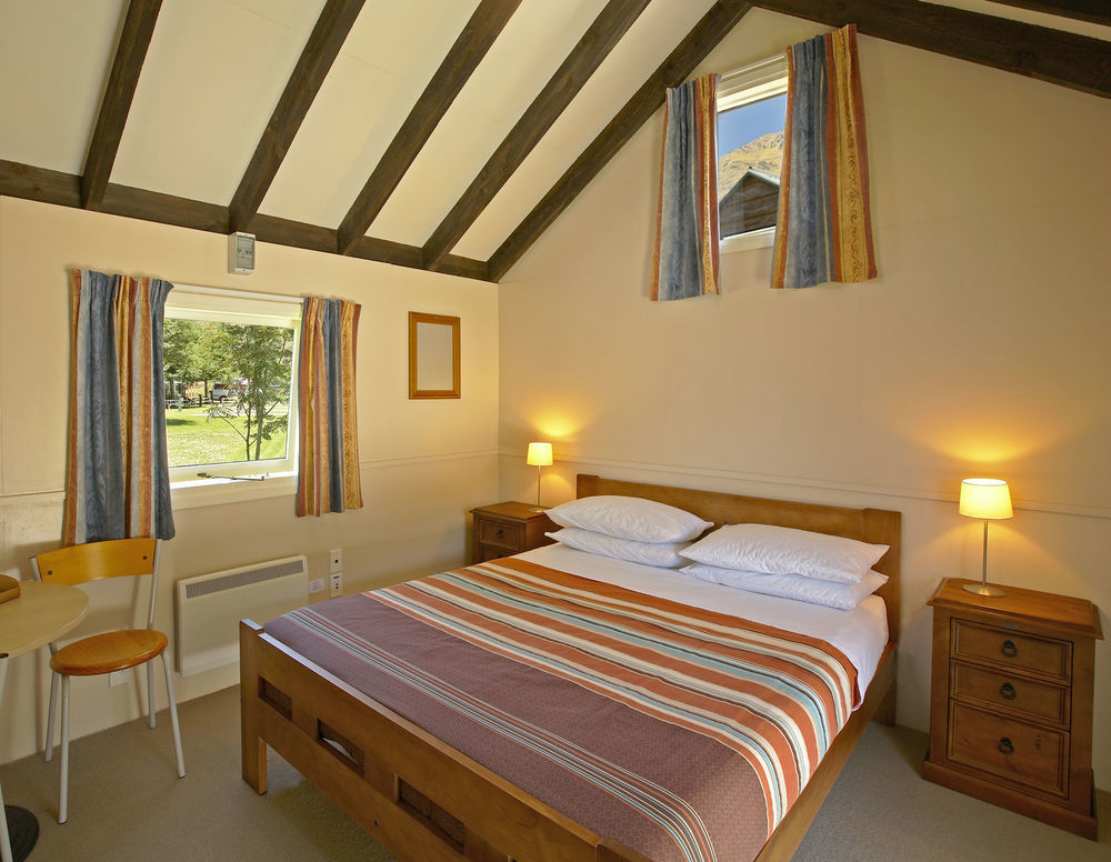Queenstown Top 10 Holiday Park Exterior foto