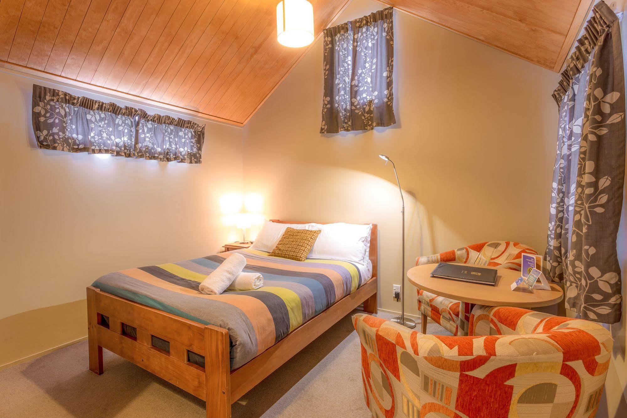Queenstown Top 10 Holiday Park Exterior foto